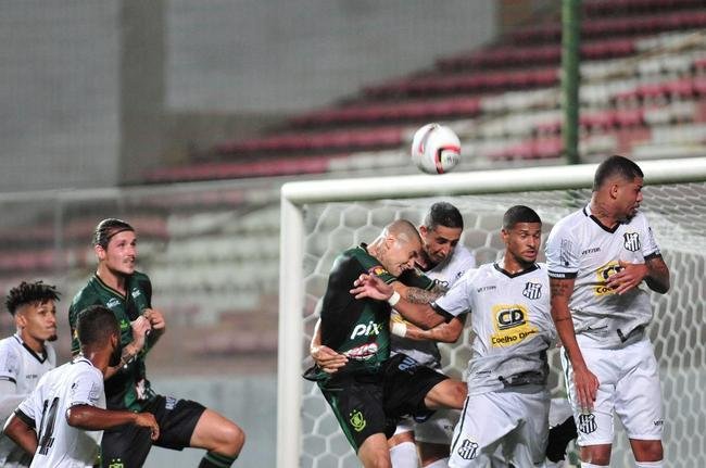 Amrica e Democrata-GV se enfrentaram no Independncia pela 2 rodada do Campeonato Mineiro