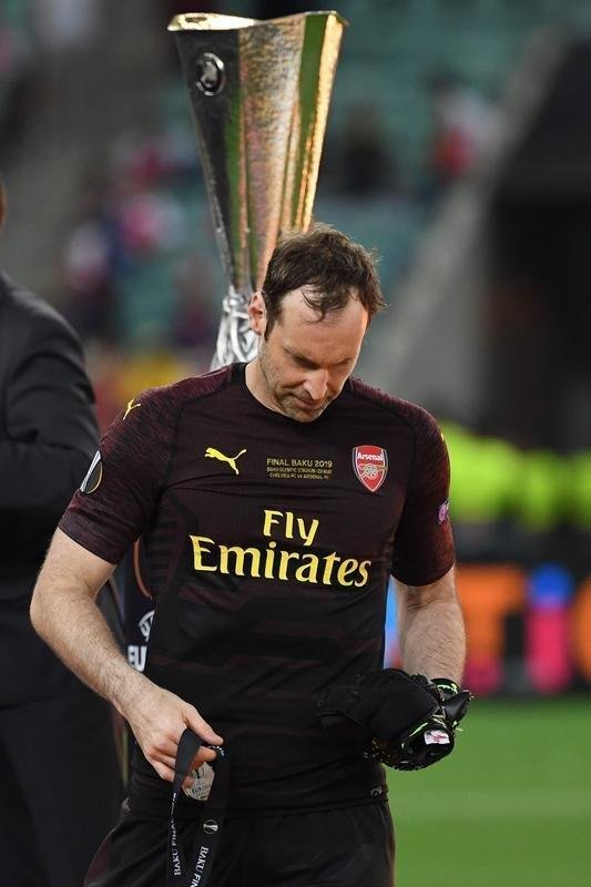 Com direito a um show de Hazard no segundo tempo, quando o craque belga marcou dois gols e ainda deu assistncia para Pedro balanar as redes, o Chelsea goleou o Arsenal por 4 a 1, nesta quarta-feira, no estdio Olmpico de Baku, no Azerbaijo, e conquistou o seu segundo ttulo da Liga Europa