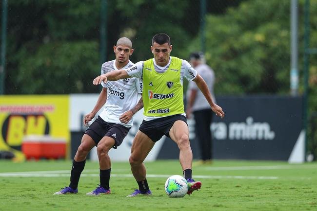 Fotos do primeiro treino de Hulk no Atlitco