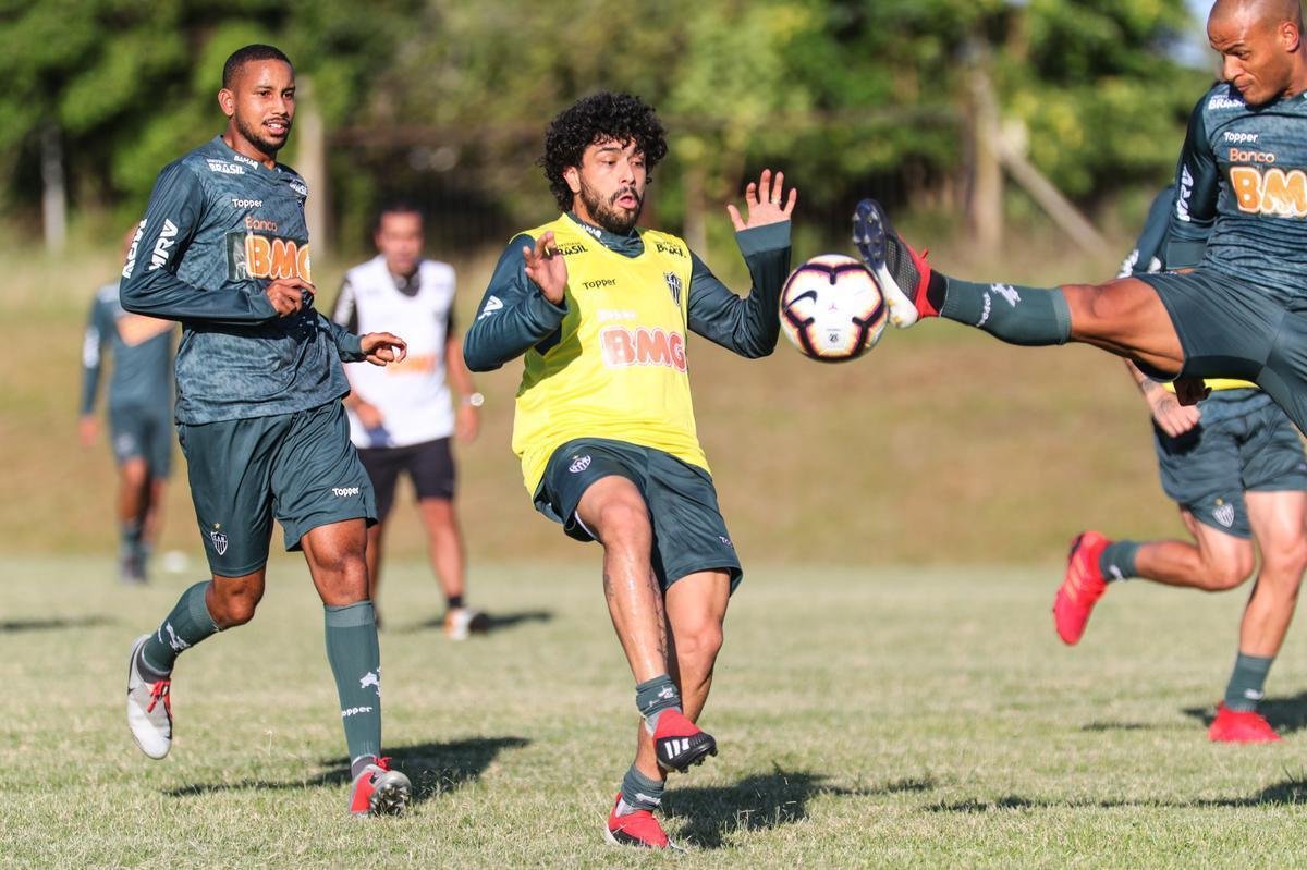 Jogadores do Atltico treinaram no CT do Danubio, em Montevidu, nesta tera-feira