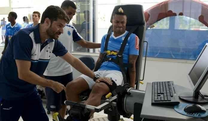 Cruzeiro se reapresentou nesta quarta-feira, na Toca da Raposa II, com novidades