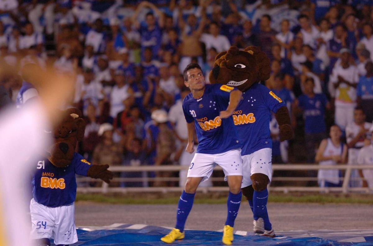 Em 2010, o Cruzeiro goleou o Real Potos, da Bolvia, por 7 a 0, em vitria de maior vantagem at ento na Libertadores - marca que foi igualada oito anos depois, contra a La U