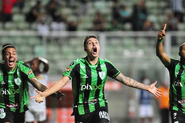 Fotos do jogo entre Amrica e Tolima, no Independncia, em Belo Horizonte, pela terceira rodada do Grupo D da Copa Libertadores 2022