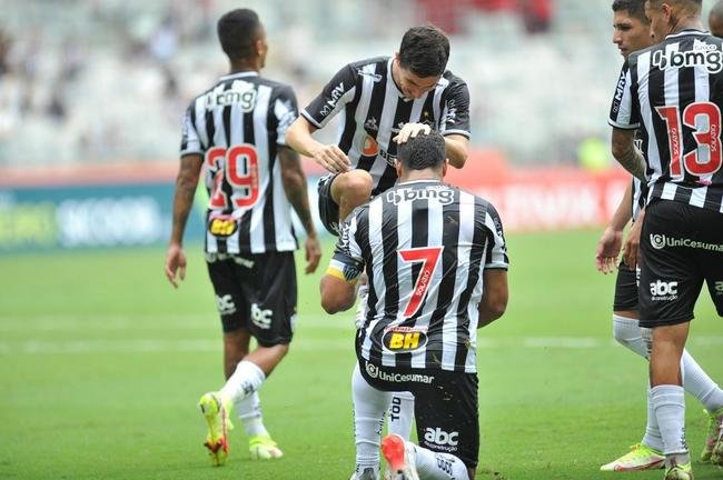 Fotos do jogo entre Atltico e Patrocinense, pelo Campeonato Mineiro