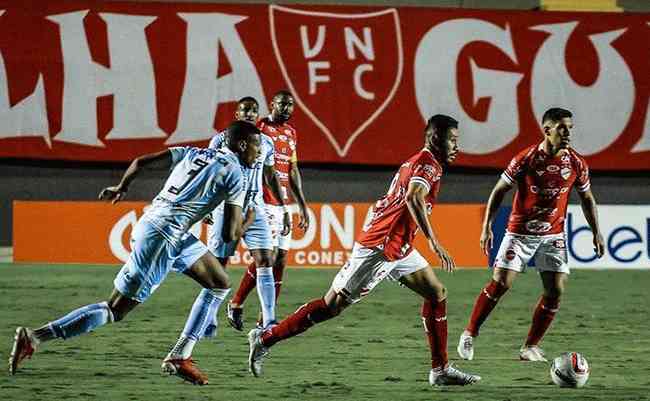 Em jogo morno pela Série B, Vila Nova e Londrina empatam por 0 a 0