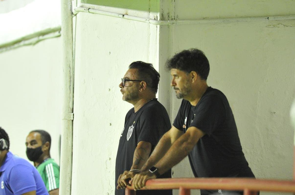 O Atltico estreou na temporada 2022 nesta quarta-feira (26), diante do Villa Nova, pela 1 rodada do Campeonato Mineiro. A partida disputada no Estdio Castor Cifuentes, em Nova Lima, tambm marcou o primeiro jogo do treinador argentino Antonio 'El Turco' Mohamed sob o comando do Galo.