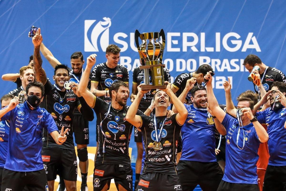 Minas no resistiu ao poderoso Taubat, perdeu por 3 sets a 0 e terminou a Superliga como vice-campeo