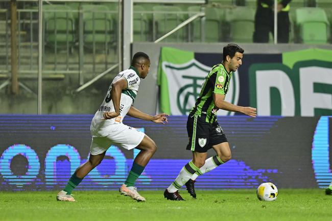 América x Coritiba: veja fotos do jogo no Independência