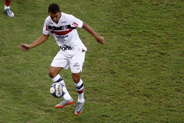 Tricolor do Arruda enfrenta Cavalo de Aço, na Arena de Pernambuco, em partida válida pela 15ª rodada da Série C