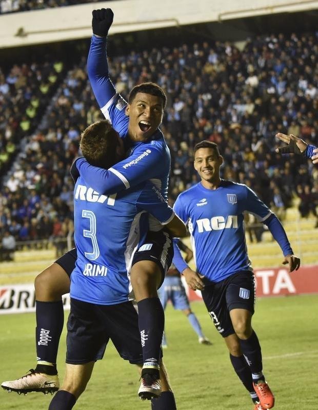 Em 2016, o Racing-ARG passou com duas vitrias, trs empates e uma derrota. O time foi eliminado nas oitavas de final.