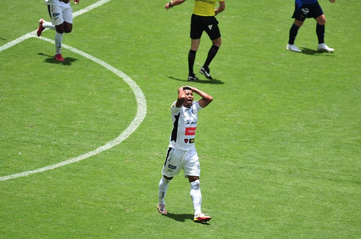 Cruzeiro x Athletic: veja fotos do jogo no Independncia