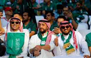 Polnia x Arbia Saudita: fotos da torcida no jogo da Copa do Mundo