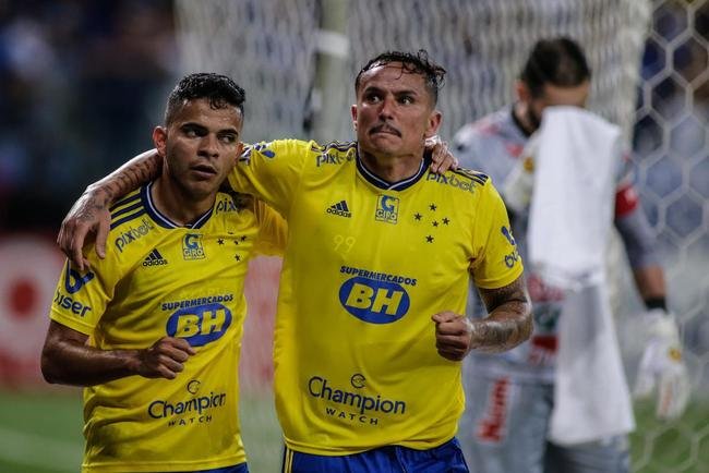 As melhores fotos do jogo entre Cruzeiro e Operrio-PR, no Mineiro, em Belo Horizonte, pela 29 rodada da Srie B do Brasileiro