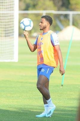 Galeria de fotos do treino do Cruzeiro nesta sexta-feira (6/9), na Toca da Raposa II