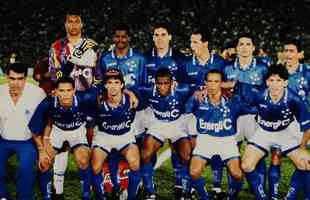 1996 - Nas oitavas de final de 1996, o Cruzeiro reencontrou o Vasco. No Maracanã, a Raposa venceu por 6 a 2. No Mineirão, empate por 1 a 1 e classificação assegurada.