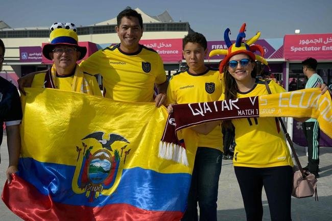 Torcedores do Equador no jogo de abertura da Copa do Mundo
