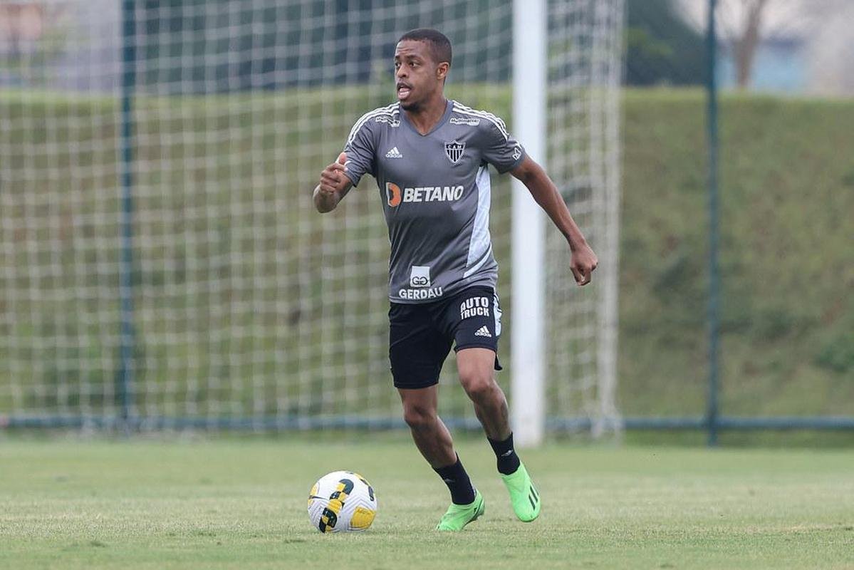 Keno - Atacante foi vendido para o Fluminense.