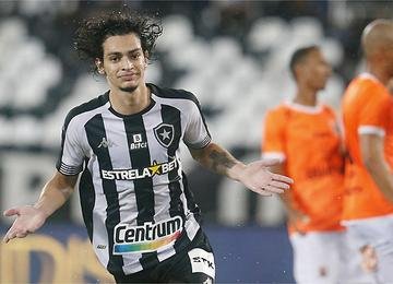 Revelação desencanta e decide jogo para o alvinegro no Nilton Santos