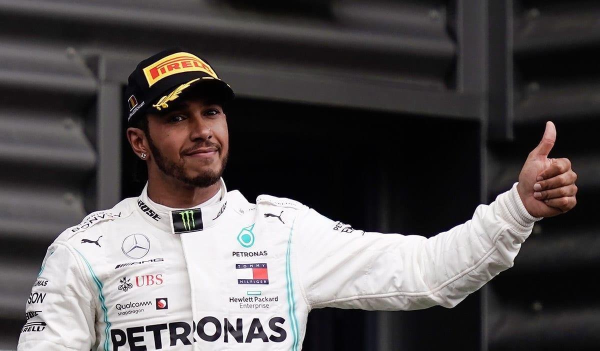 Lewis Hamilton (F-1): US$ 400 milhes (R$ 1,6 bilho)