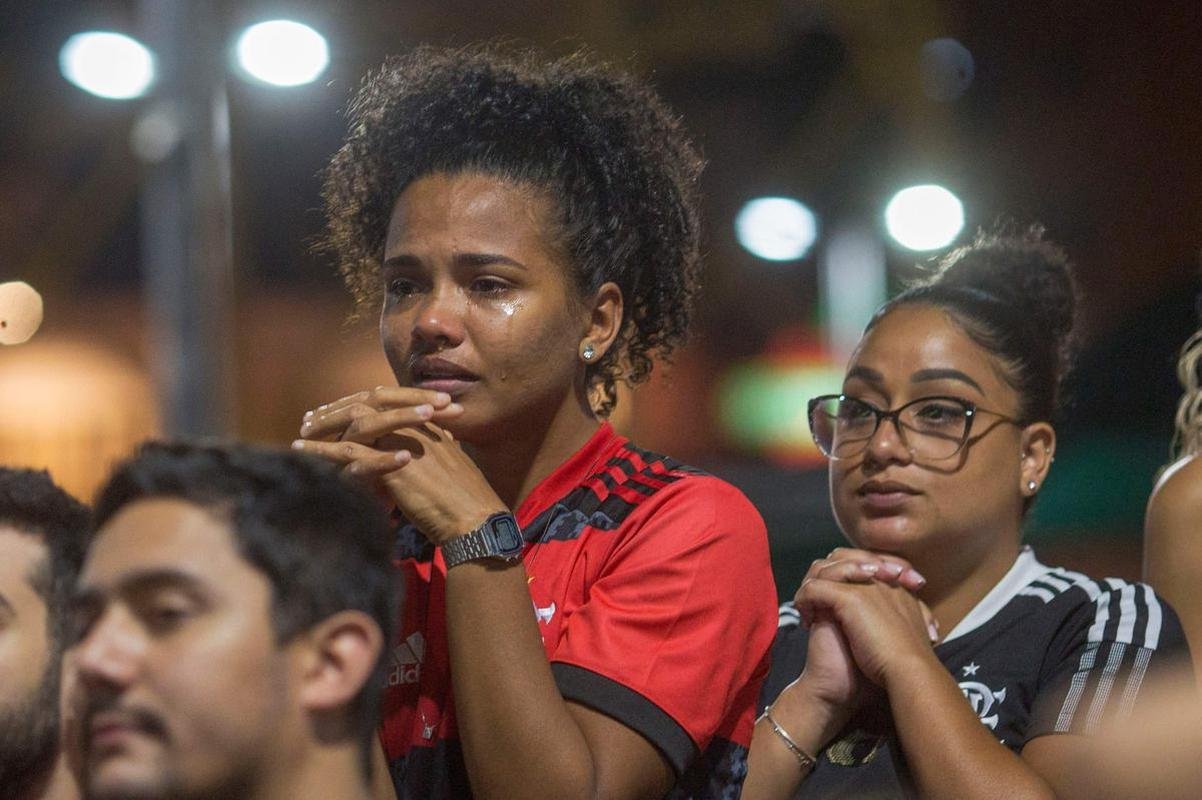 Tristeza dos torcedores do Flamengo na derrota para o Palmeiras