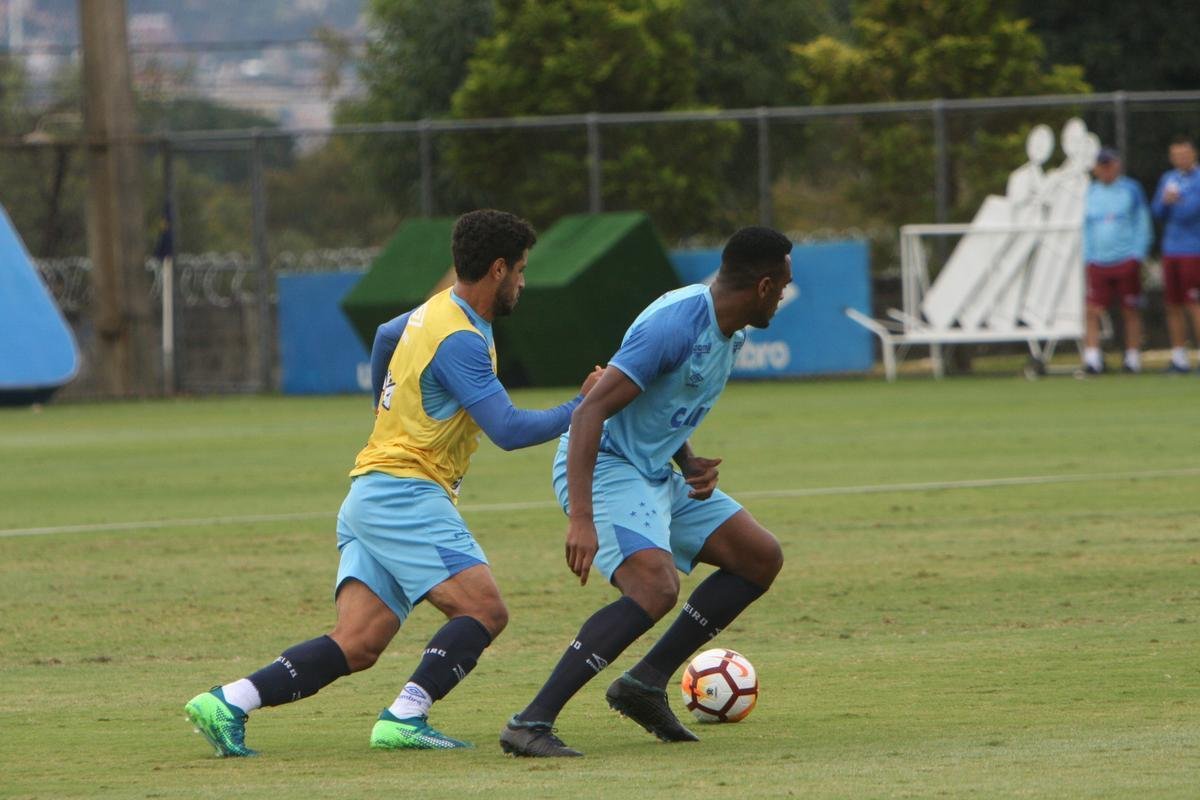 Imagens do treino do Cruzeiro neste domingo (20/05/2018)