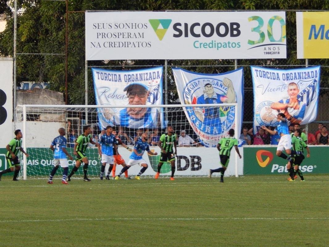 Fotos de URT x Amrica, em Patos de Minas, pela segunda rodada do Campeonato Mineiro