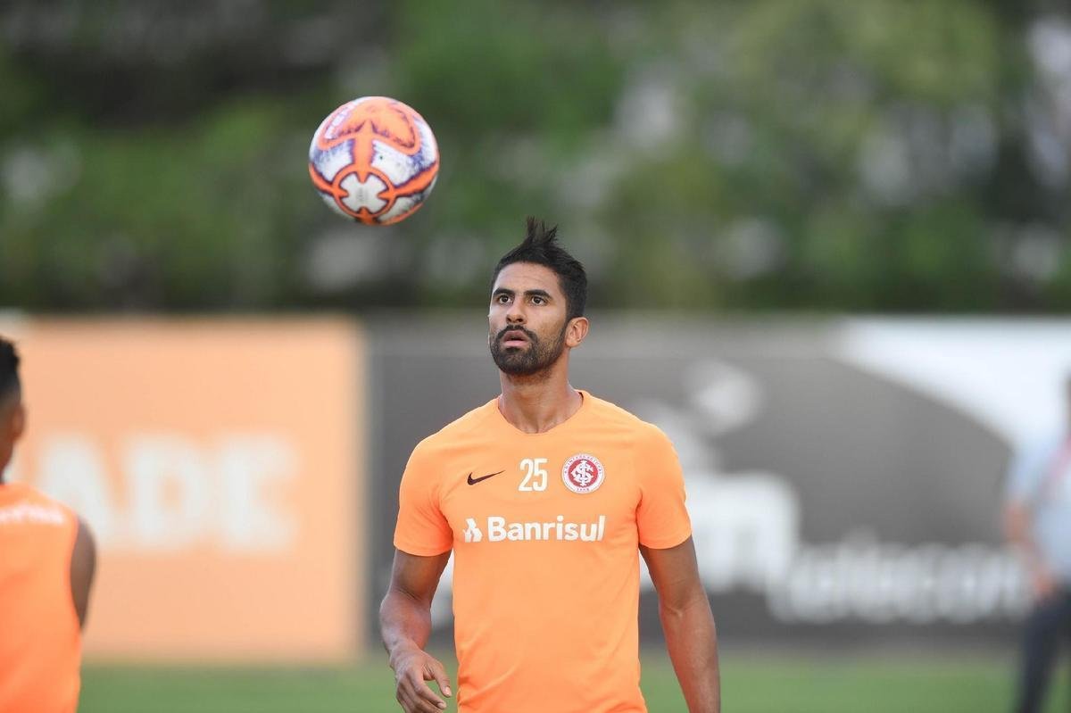 Embora seja mais centroavante do que atacante de lado de campo, Trllez ainda pode se transferir para outra equipe brasileira: ele disputou apenas quatro jogos pelo Inter no Brasileiro