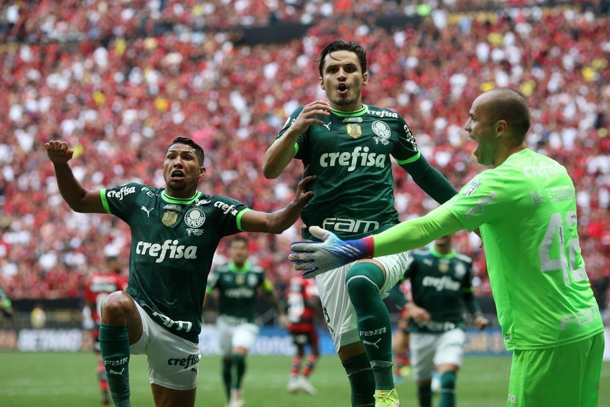 Fotos da Supercopa do Brasil entre Palmeiras e Flamengo e da festa pelo ttulo alviverde