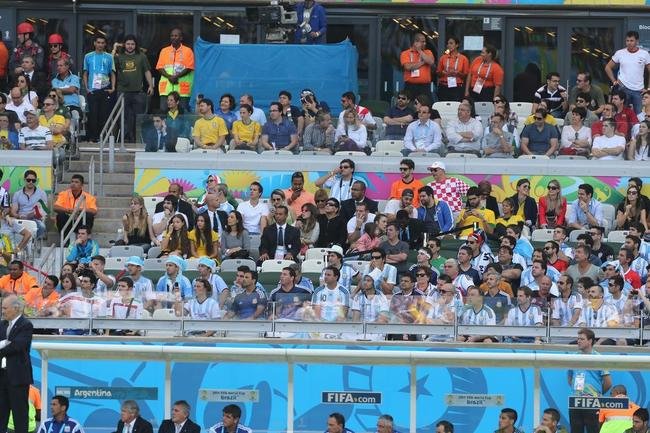 Em 21 de junho de 2014, Diego Maradona esteve no Mineiro, em Belo Horizonte, para assistir ao jogo entre Argentina e Ir, pela Copa do Mundo. Na ocasio, os argentinos venceram o confronto por 1 a 0, com gol do astro Lionel Messi nos acrscimos.