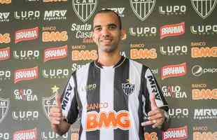 Diego Tardelli voltou ao Galo em 2013 para conquistar os ttulos que faltaram na primeira passagem