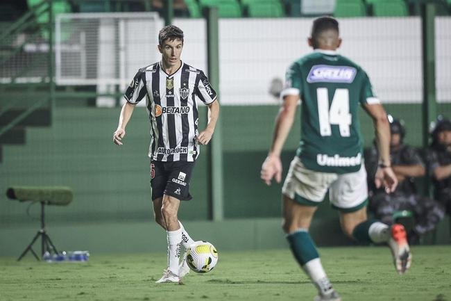 Fotos do jogo entre Gois e Atltico no Estdio da Serrinha, em Goinia, pela quarta rodada do Campeonato Brasileiro