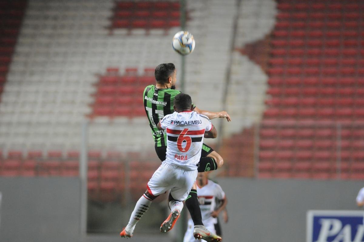 Fotos do segundo tempo da partida entre Amrica e Botafogo-SP, no Independncia 