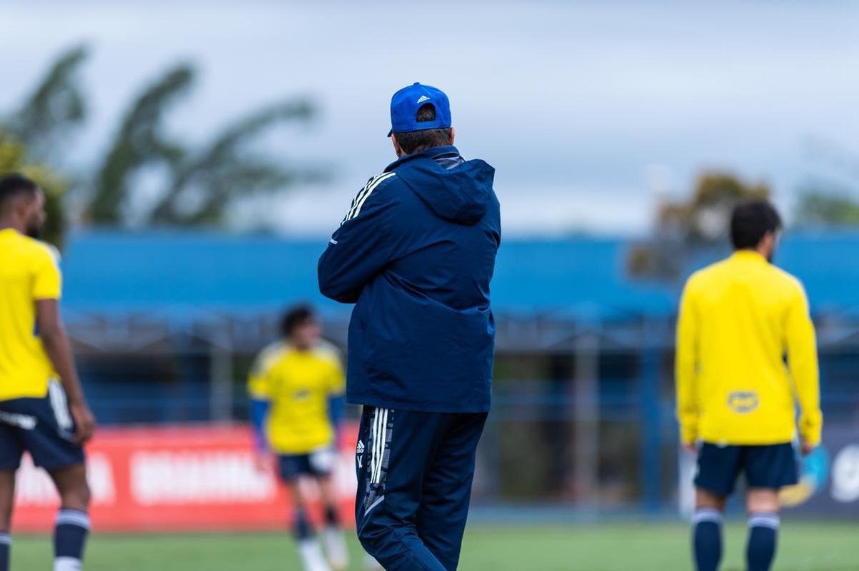 Fotos do treino do Cruzeiro nesta quarta-feira (20/10) na Toca II