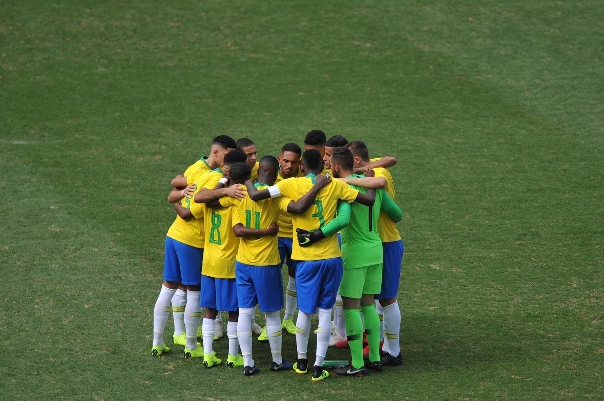 Fotos do amistoso entre os times sub-20 de Brasil e Colmbia, no Independncia (Alexandre Guzanshe/EM D.A Press)