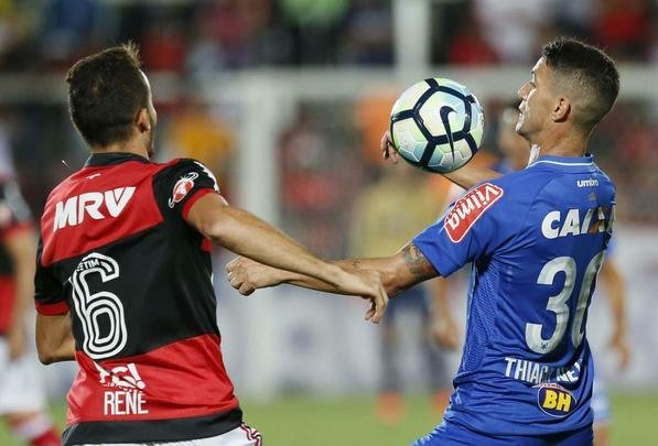 Fotos de Flamengo x Cruzeiro, no estdio Luso-Brasileiro, pela 33 rodada da Srie A