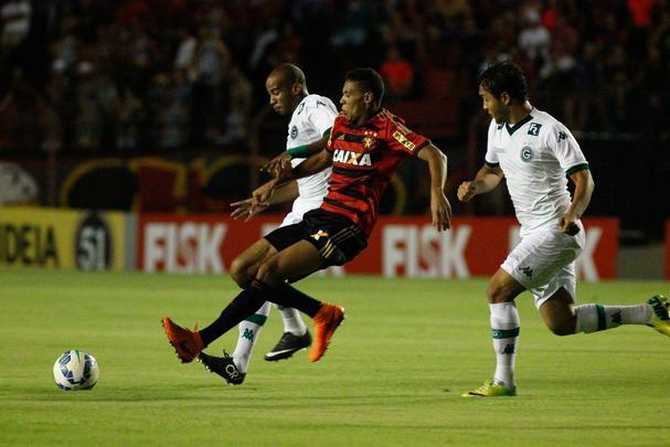 Após dar a assistência para o gol de Maikon Leite, na partida contra o Goiás, na Ilha do Retiro, pela Série A, Joelinton deixou Sport. O jogador, na manhã seguinte, foi anunciado como reforço do Hoffenheim, da Alemanha. Ele deixou o Leão após 38 partidas e oito gols marcados.