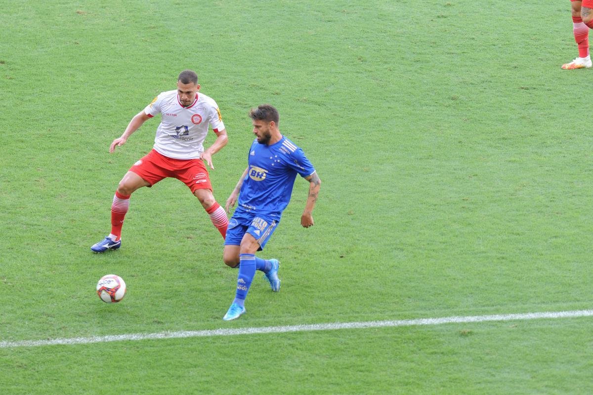 Fotos do empate por 0 a 0 entre Cruzeiro e Tombense, no Mineiro, em Belo Horizonte, pela sexta rodada do Campeonato Mineiro de 2021. Goleiro cruzeirense Fbio pegou um pnalti cobrado por Paulinho Dias e evitou o revs.