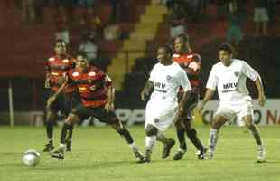 Aps amargar mais um ano na Srie B, o Sport conseguiu o acesso  Elite do futebol nacional em 2006. O time campeo brasileiro de 1987 terminou o torneio na vice-liderana, com 64 pontos, e garantiu o retorno  Srie A de 2007. 
