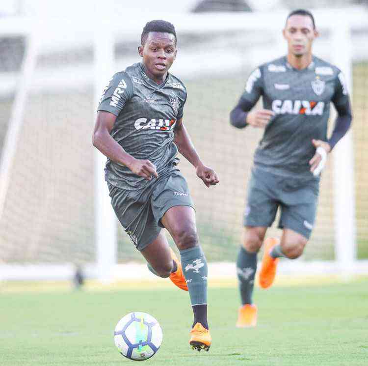 Galo' vira com Cazares e Fred e volta a vencer em casa no Brasileirão