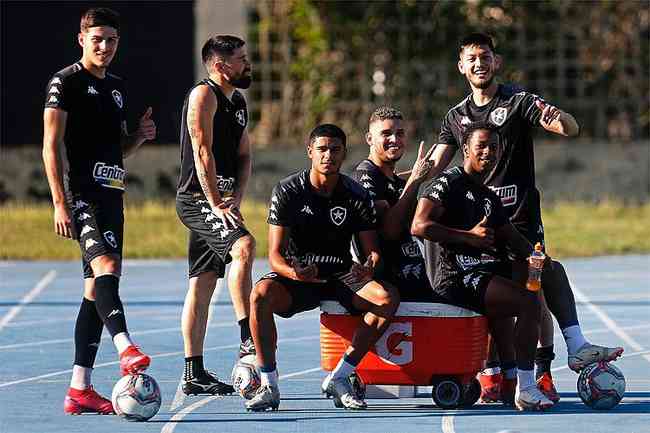 Botafogo tenta se manter no G4 da Srie B do Brasileiro