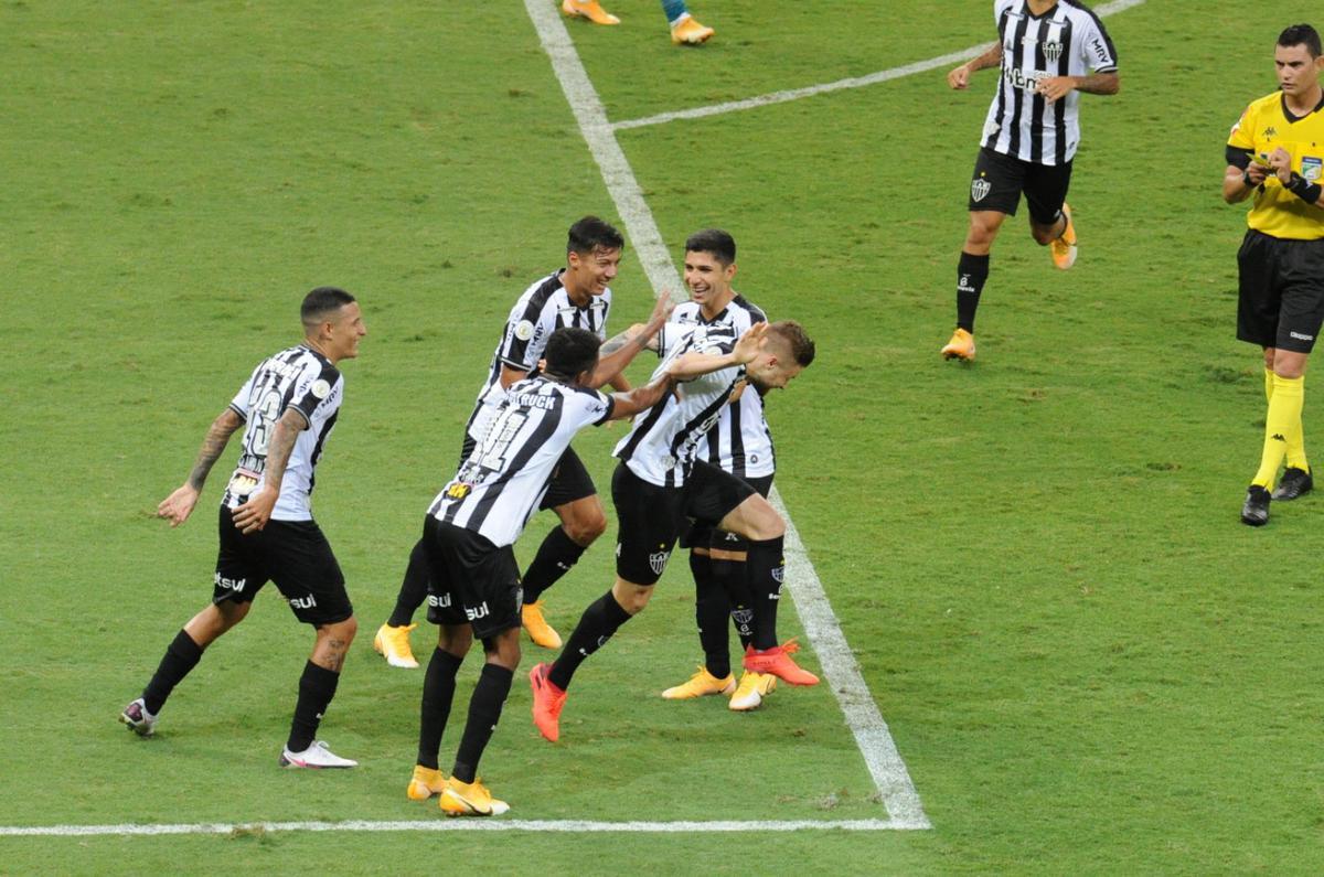 Imagens do jogo entre Atlético e Coritiba, pela 27ª rodada da Série A do Campeonato Brasileiro, no Mineirão