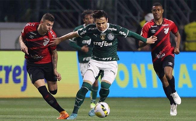 No �ltimo confronto entre as equipes, pelo Brasileir�o, Furac�o levou a melhor sobre o Verd�o