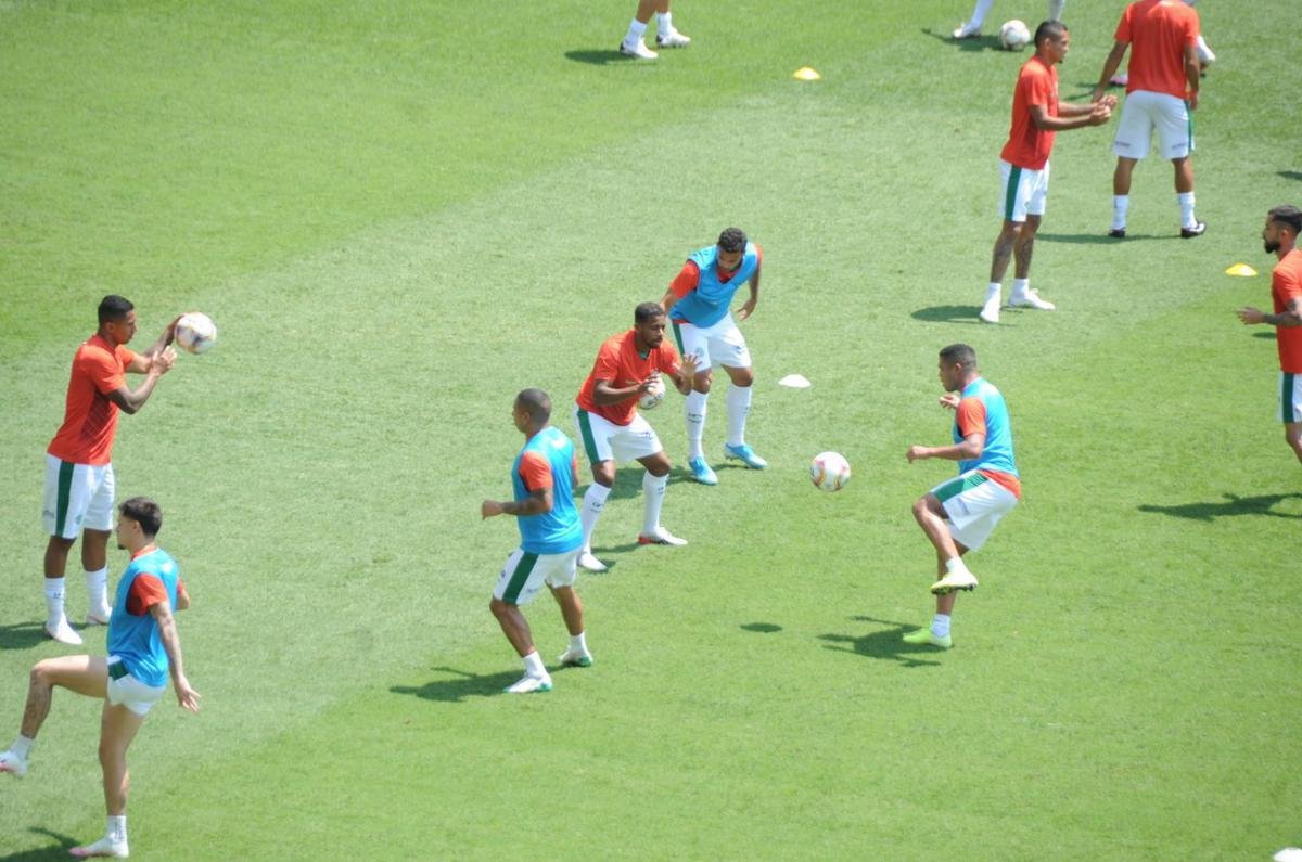 Equipes se enfrentaram neste sbado, pela 13 rodada da competio