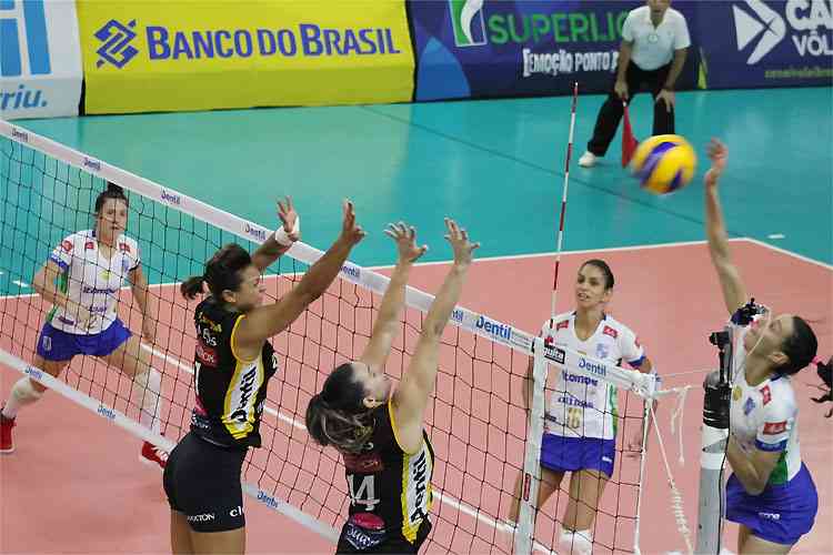 Fluminense leva virada no tie-break e é vice-campeão feminino estadual de  vôlei - Fluminense: Últimas notícias, vídeos, onde assistir e próximos jogos