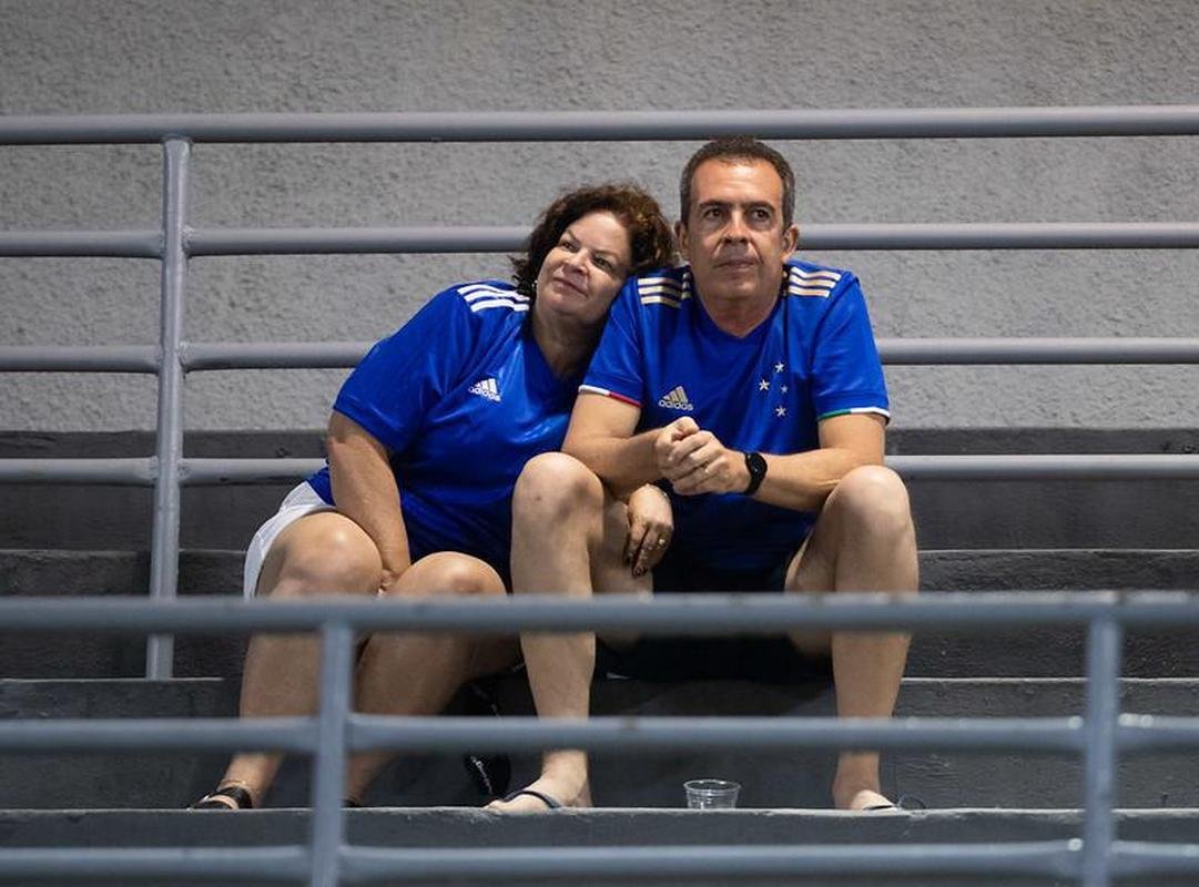 Fotos da torcida do Cruzeiro na partida contra o CSA, nesta quarta-feira (20), no Rei Pel, em Macei. Jogo  vlido pela 19 rodada da Srie B do Campeonato Brasileiro.
