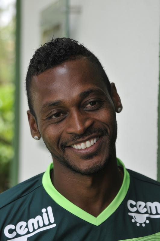 Marquinhos, de 28 anos,  o nono reforo do Amrica para temporada 2018