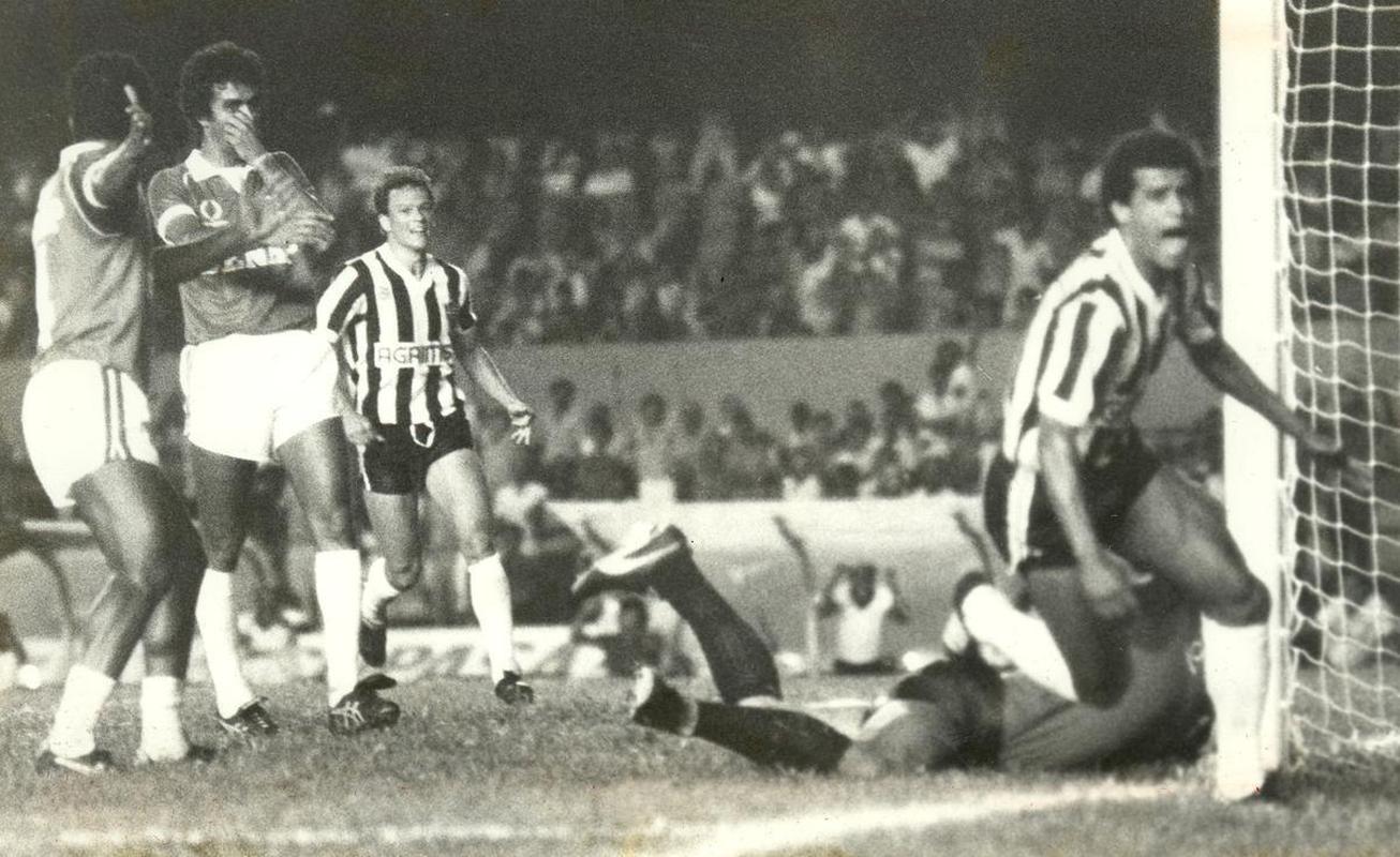 37 - Srgio Arajo - 58 gols
