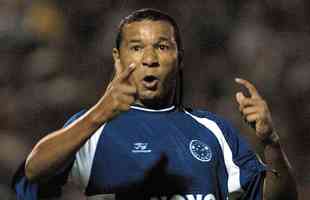 2000 - Oséas, do Cruzeiro, foi o artilheiro com dez gols