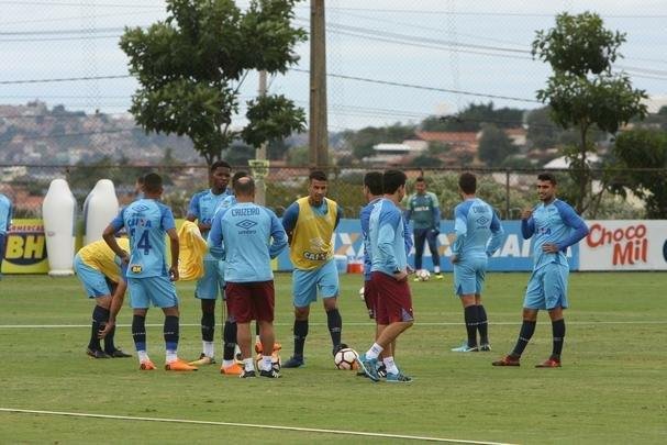 Imagens do treino do Cruzeiro neste domingo (20/05/2018)