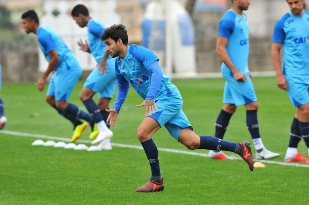 Cruzeiro iniciou preparao para clssico contra o Atltico com reservas em campo na Toca da Raposa II